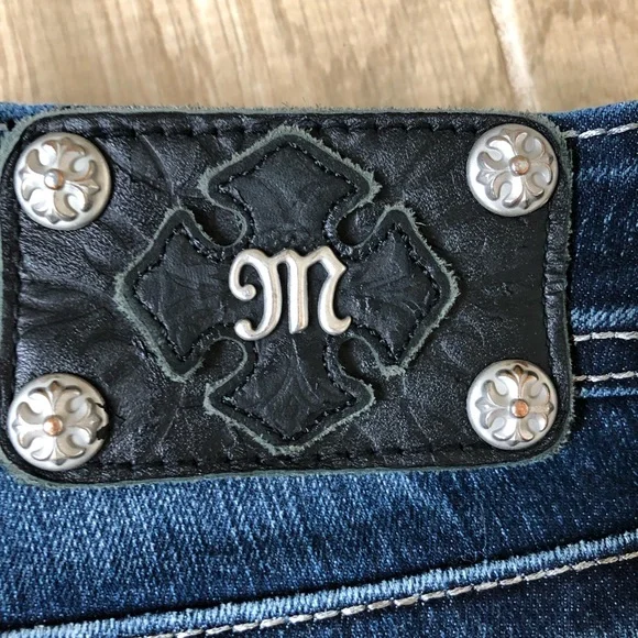 Miss Me Medium Wash Rhinestone Boot Cut Jeans 29 - Picture 11 of 16